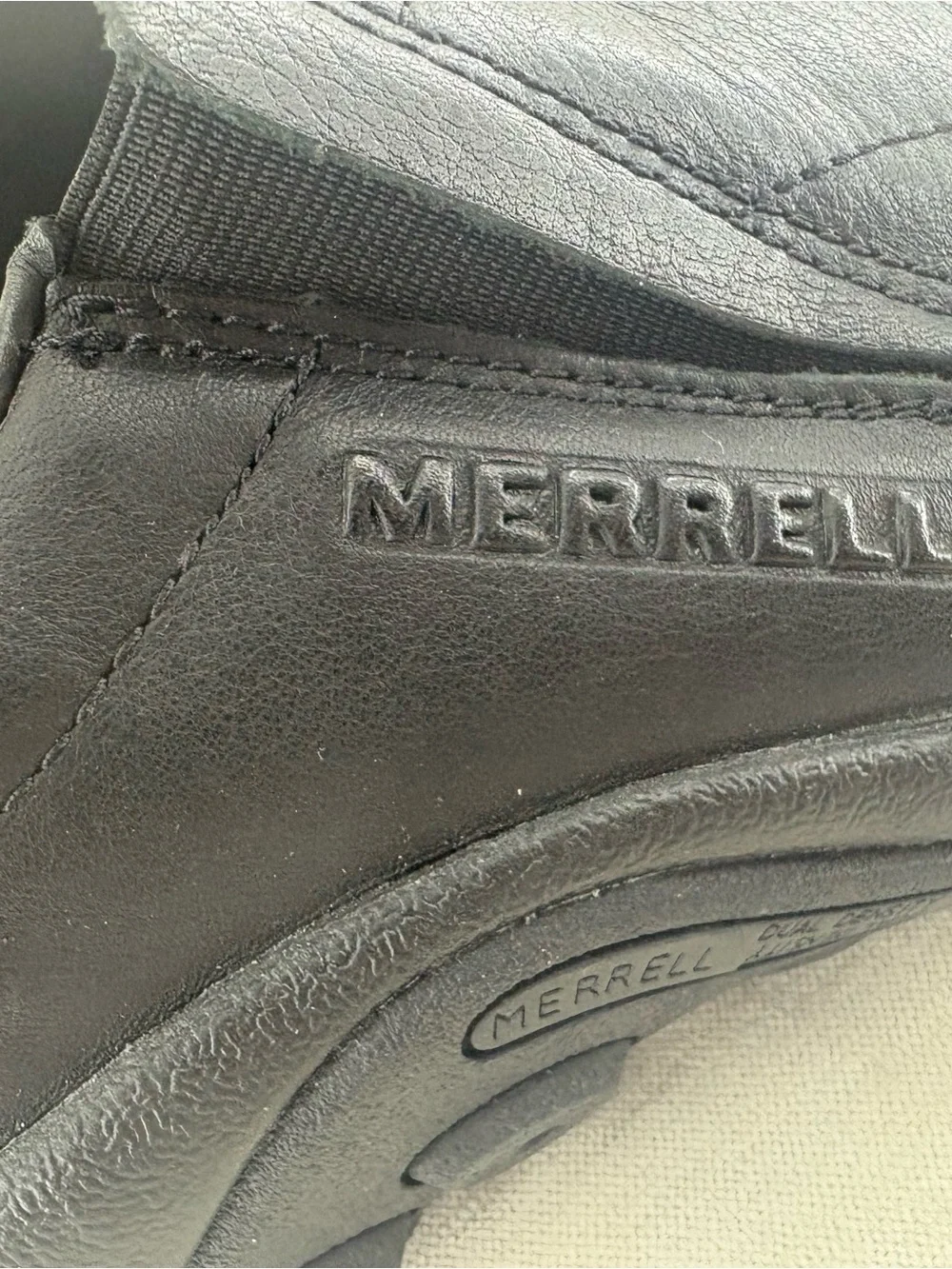 Merrell Jungle moc 2 Men's Black Slip-On Leather Loafers size 8.5W/42 NEW